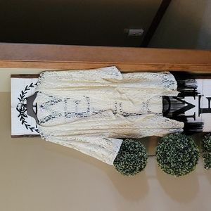 LuLaRoe Stretchy Cream Lace Kimono with Black Fringe